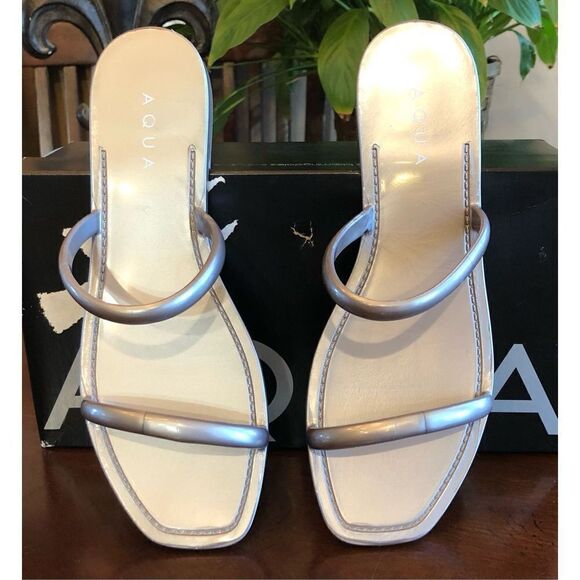 AQUA - L Sz 6 Flat Jelly Sandals. PVC Upper & Sole - Pewter Metallic NEW IN BOX! - Picture 1 of 12